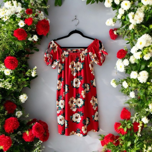 Derek Heart Red Floral Print On-Off Shoulder Super Soft Dress - Picture 4 of 13